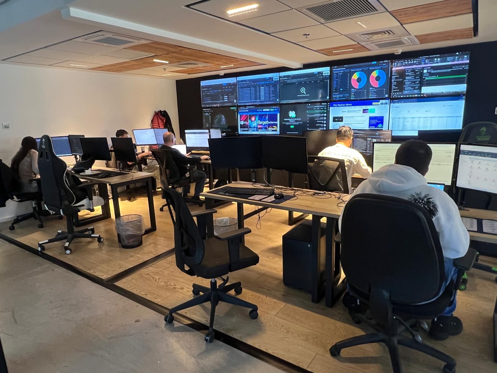 QMasters SOC operations room